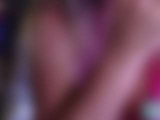 Live cam show with JennaDeluxe - Middle Aged on Camsoda