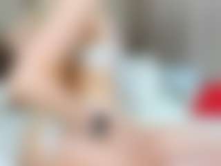 SweetLady69 MILF webcam performer live streaming