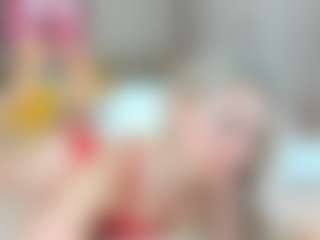 Live cam show with SweetLady69 - Blue Eyes on Uber Horny