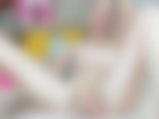 SweetLady69 MILF webcam performer live streaming