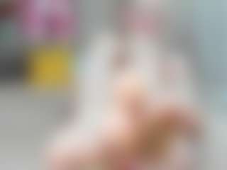 SweetLady69 MILF webcam performer live streaming