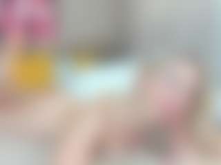 SweetLady69 MILF webcam performer live streaming