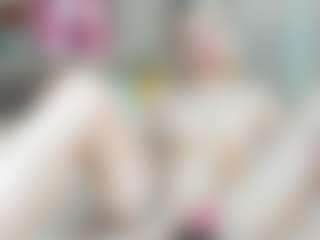 SweetLady69 MILF webcam performer live streaming