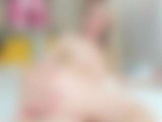 SweetLady69 MILF webcam performer live streaming