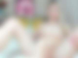 SweetLady69 MILF webcam performer live streaming