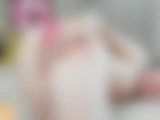 Live cam show with SweetLady69 - Blonde Hair MILF on CamClone