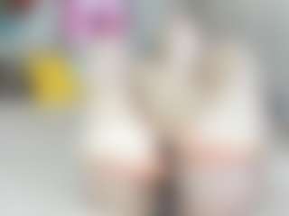 Live cam show with SweetLady69 - Lush MILF on Camming Site