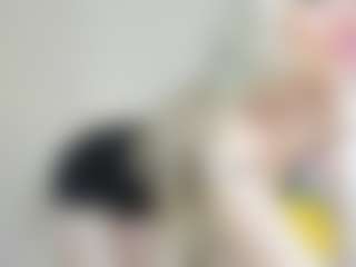 Live cam show with SweetLady69 - Average on sexylive.show
