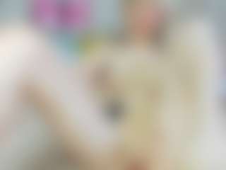 Live cam show with SweetLady69 - Blonde Hair on livesuperchat.net