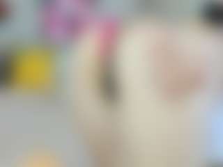 Live cam show with SweetLady69 - Public on Lustler