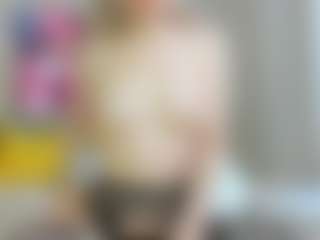 Live cam show with SweetLady69 - Blonde Hair MILF on xxxlivecams.org