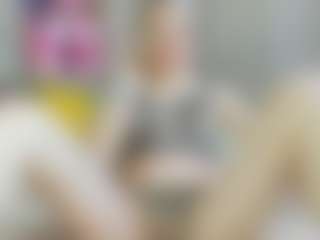 Live cam show with SweetLady69 - Public MILF on live.xbliss.ai