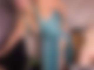 Live cam show with Gianella-Cox - Blonde Hair on StripNow