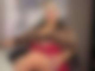 Live cam show with Gianella-Cox - Ride Torso on Dolls Live
