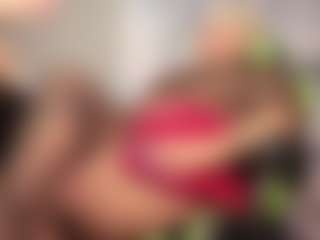 Gianella-Cox MILF webcam performer live streaming
