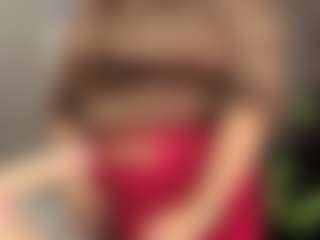 Gianella-Cox MILF webcam performer live streaming
