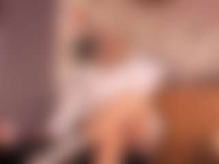 Gianella-Cox MILF webcam performer live streaming