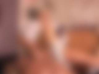 Gianella-Cox MILF webcam performer live streaming