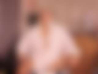 Gianella-Cox MILF webcam performer live streaming