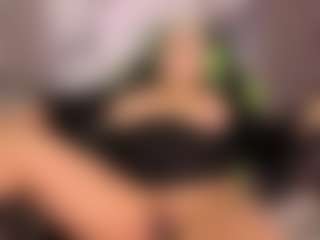 Live cam show with Gianella-Cox - Mature on Cam Slut
