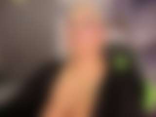 Live cam show with Gianella-Cox - Joi on Fling VIP Chat