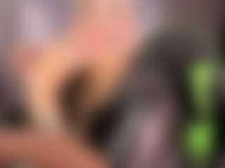 Live cam show with Gianella-Cox - Fingering on CamClone