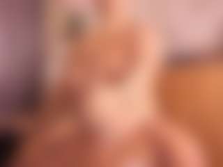 Live cam show with Gianella-Cox - Spanish Mature on Chatstar | colombia