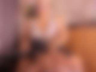 Live cam show with Gianella-Cox - Blonde Hair on Chatstar
