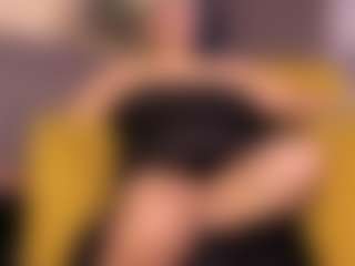 Live cam show with Gianella-Cox - Joi on livesuperchat.net