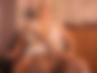 Live cam show with Gianella-Cox - Stockings on Gym Cam Girls