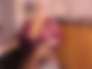 Live cam show with Gianella-Cox - BBW Middle Aged on AdultVida.com