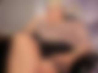 Gianella-Cox MILF webcam performer live streaming