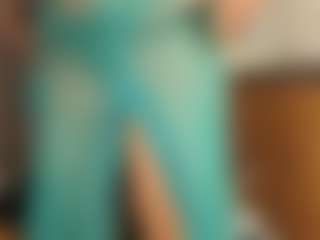 Live cam show with Gianella-Cox - Blonde Hair on madthumbs