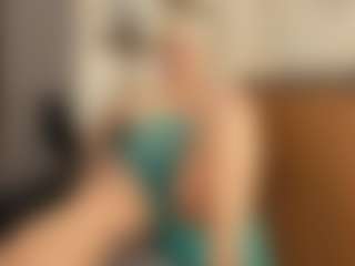 Live cam show with Gianella-Cox - Latina on Camsoda | colombia