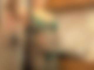 Live cam show with Gianella-Cox - Bedroom Blonde Hair on madthumbs