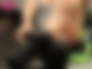 Gianella-Cox MILF webcam performer live streaming