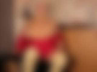 Live cam show with Gianella-Cox - Blonde Hair on Camsoda