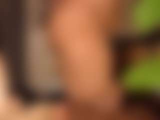 Gianella-Cox MILF webcam performer live streaming