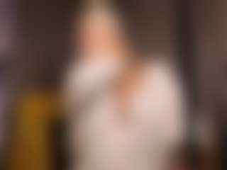 Gianella-Cox MILF webcam performer live streaming