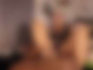 Live cam show with Gianella-Cox - Middle Aged on pussylord.com