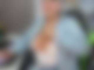 Live cam show with Gianella-Cox - Latina Mature on EXY | colombia