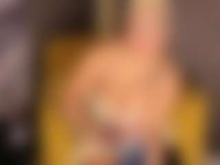 Gianella-Cox MILF webcam performer live streaming