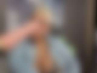 Live cam show with Gianella-Cox - Bedroom Blonde Hair on Camsoda
