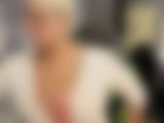 Live cam show with Gianella-Cox - BBW Middle Aged on Soda Cam