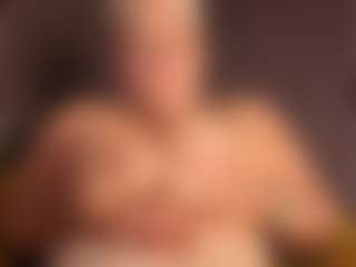 Live cam show with Gianella-Cox - Blonde Hair on xplaylive.com
