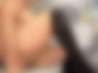 Gianella-Cox MILF webcam performer live streaming
