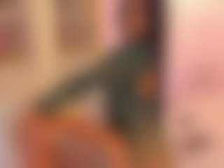 BellaGrey's Live Sex Cam Show