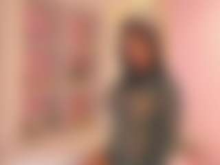 BellaGrey's Live Sex Cam Show
