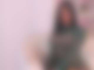 BellaGrey's Live Sex Cam Show