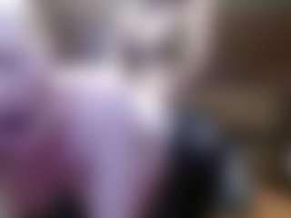 Live cam show with HollyWhites - Orgasm on Free Soda